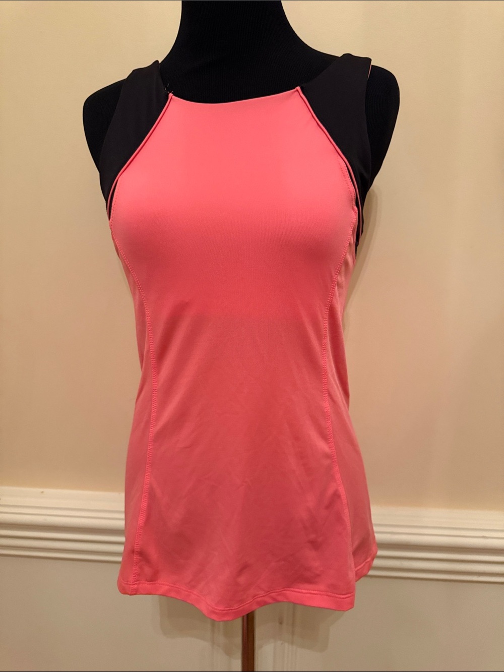 Lucky in Love Coral and Black Athletic Tank Top Size Small (4-6)